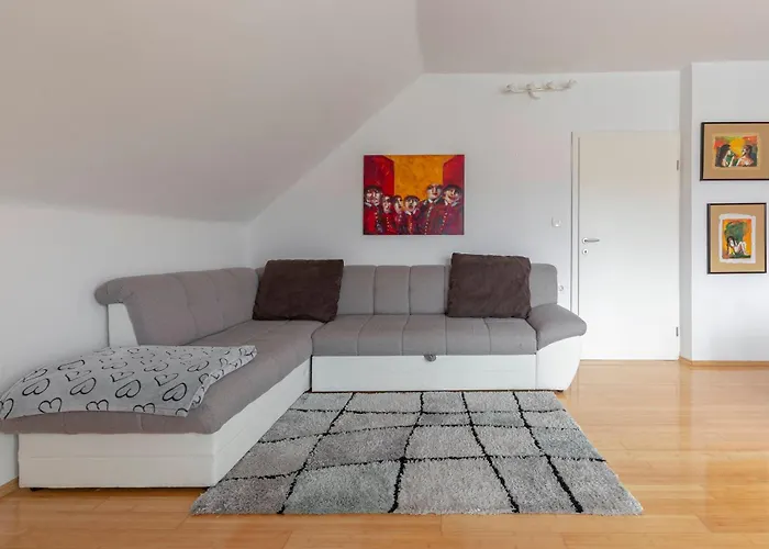 Apartment Tati